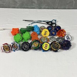 Beyblade Lot Metal And Plastic 28 Pieces READ
